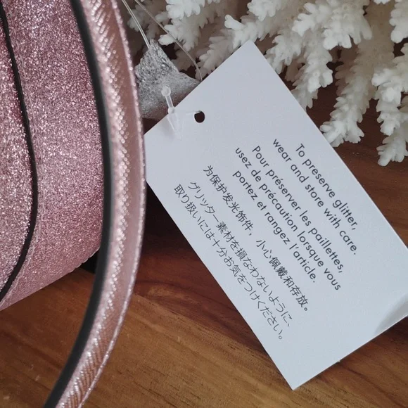 Kate Spade 💥NWT💥 Glimmer Oval Camera Bag Pink Mitten Crossbody Bag. NEW! - Picture 4 of 17